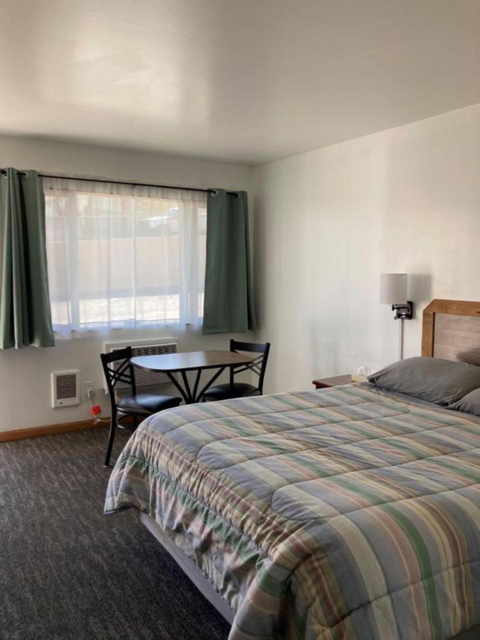 John Day Motel Екстериор снимка